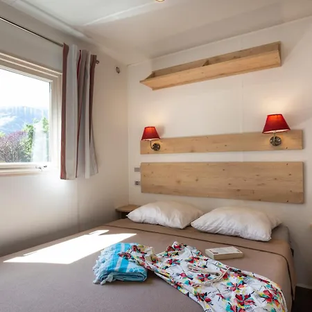 Campingplatz Huttopia Landes Sud 3*